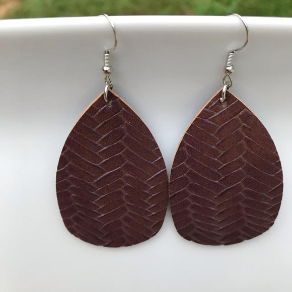 WOVEN LEATHER DROP HOOP EARRINGS - Picture 11 of 16